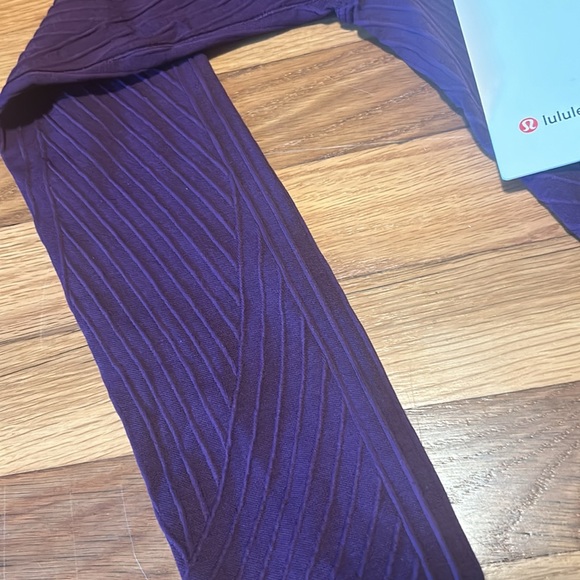 Lululemon size 6: Rest Less Cropped Half Zip - Picture 4 of 4